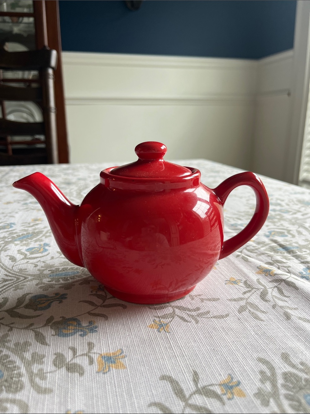 Small Red Ceramic Teapot - Classic 🫖
